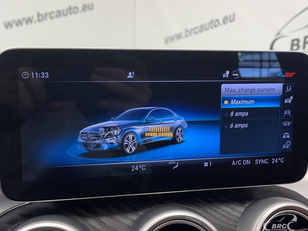 Mercedes-Benz C300 | 44