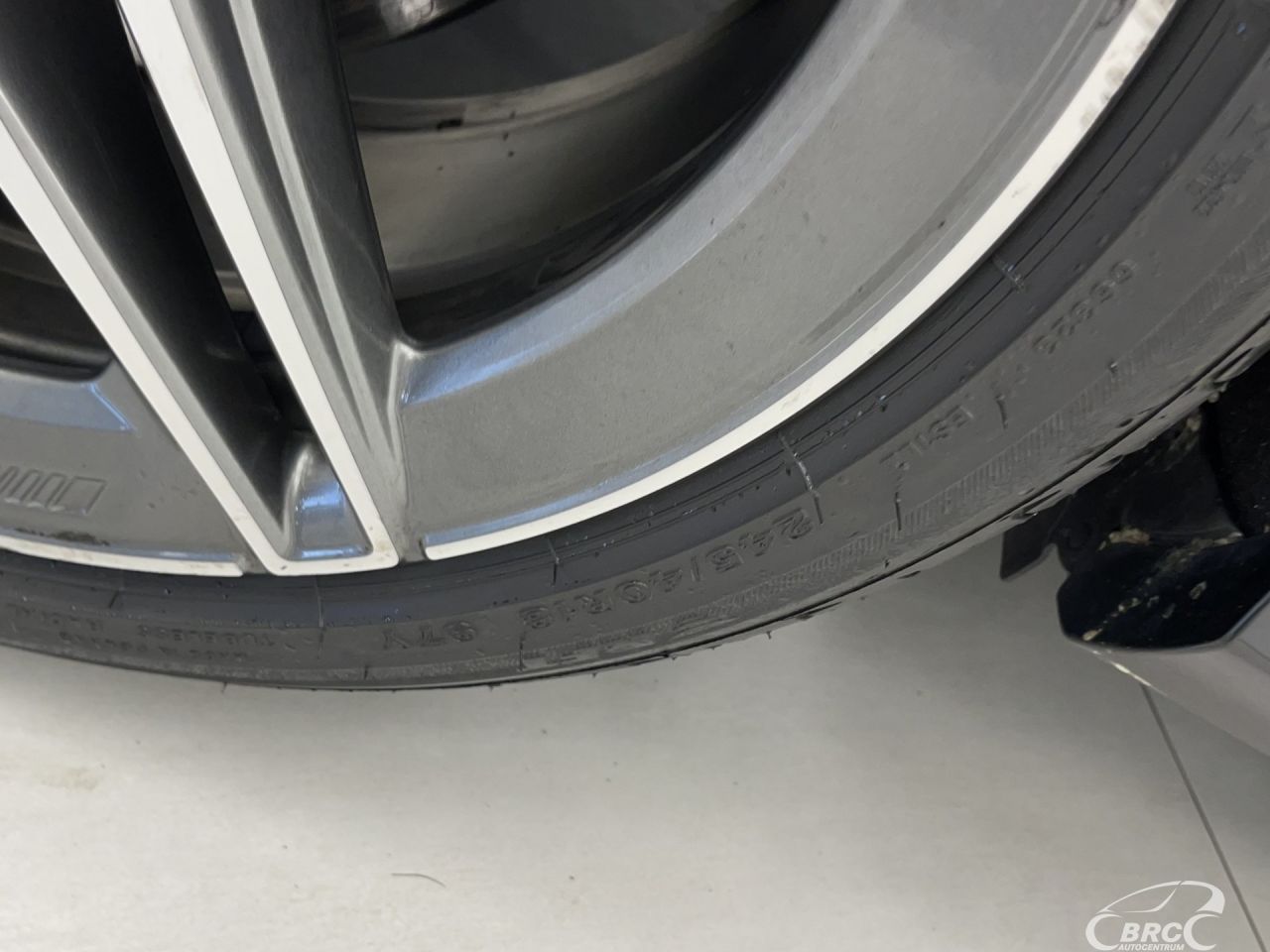 Mercedes-Benz C300 | 47