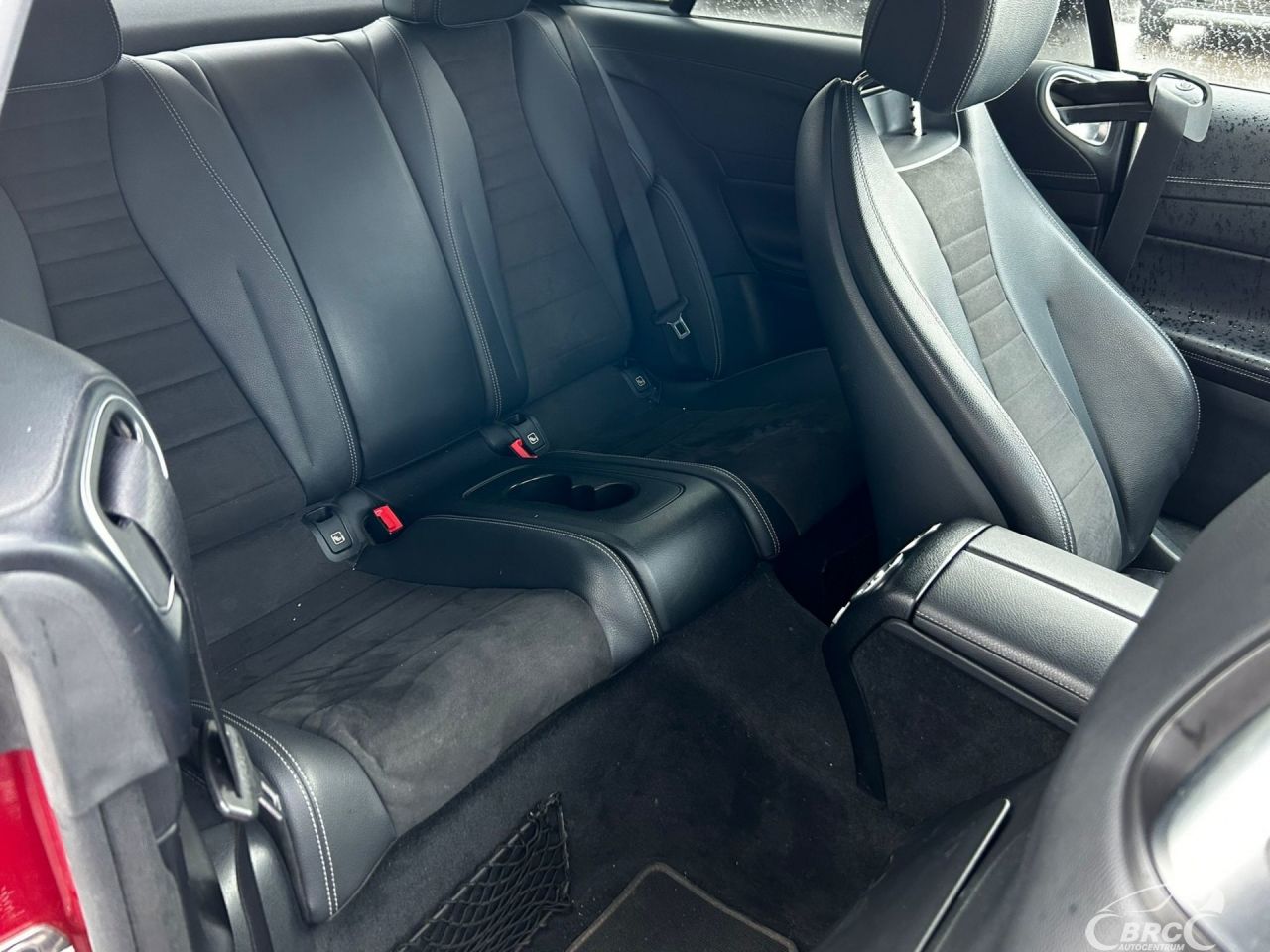 Mercedes-Benz E220 | 10