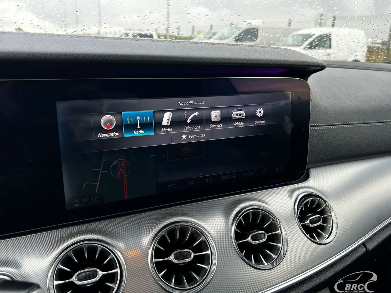 Mercedes-Benz E220 | 25