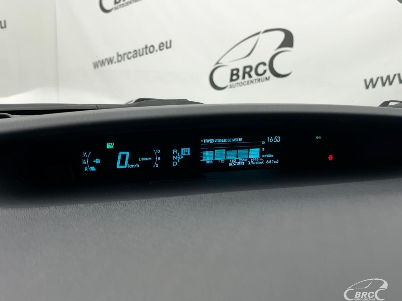 Toyota Prius | 15