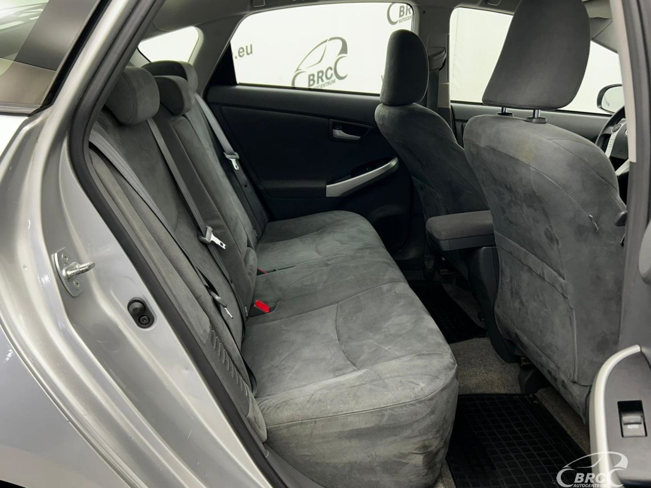 Toyota Prius | 8