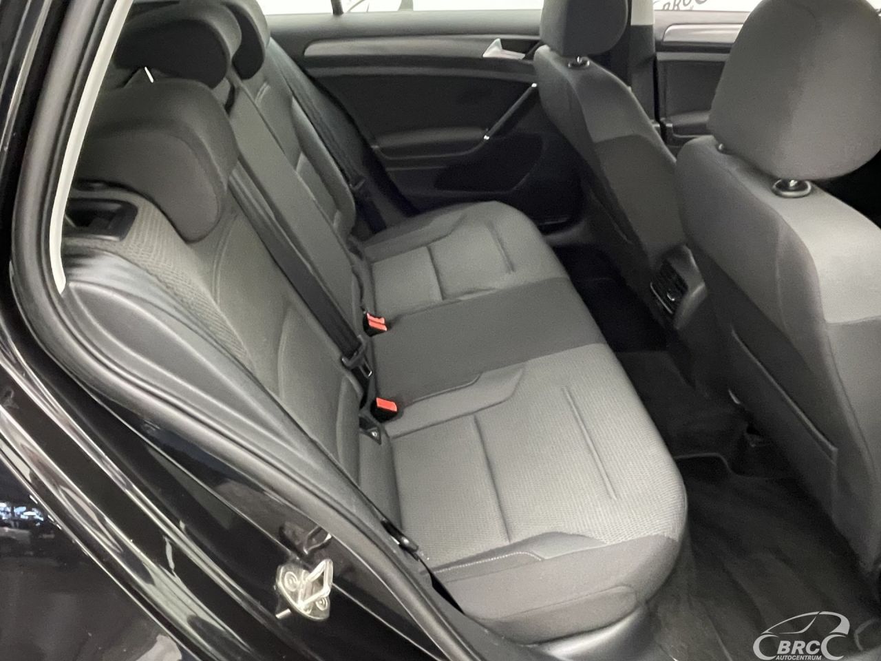 Volkswagen Golf | 17