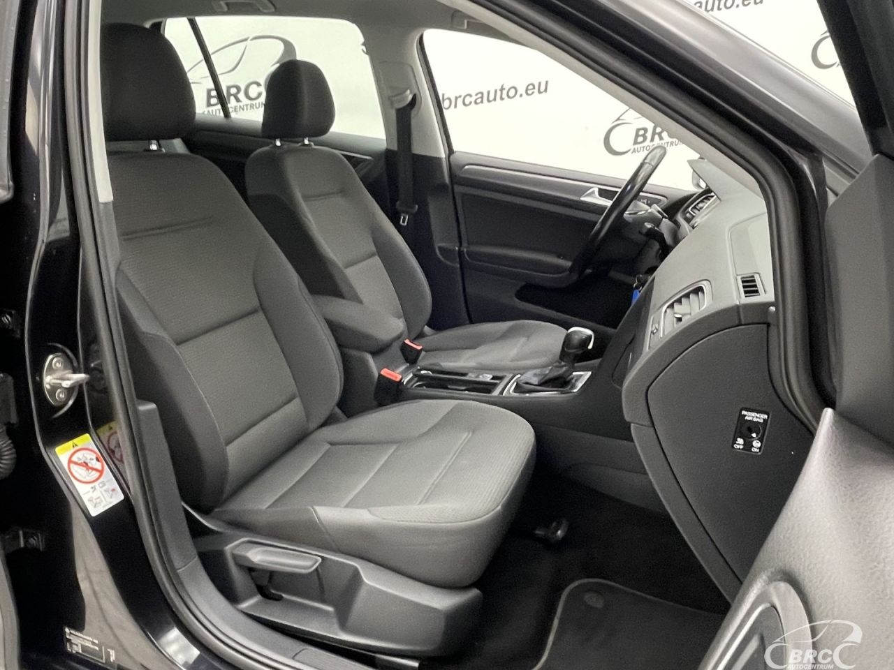 Volkswagen Golf | 11