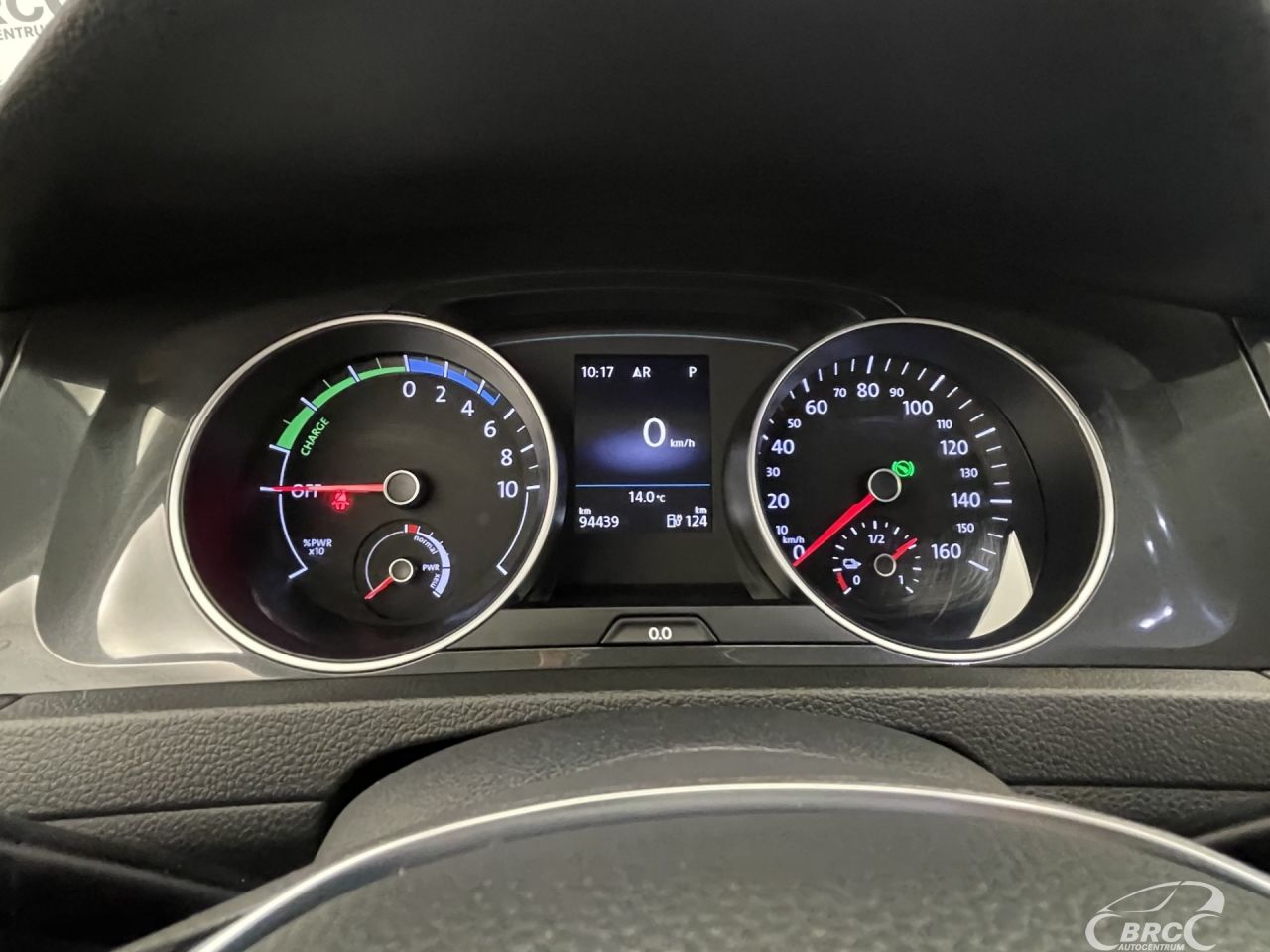 Volkswagen Golf | 52