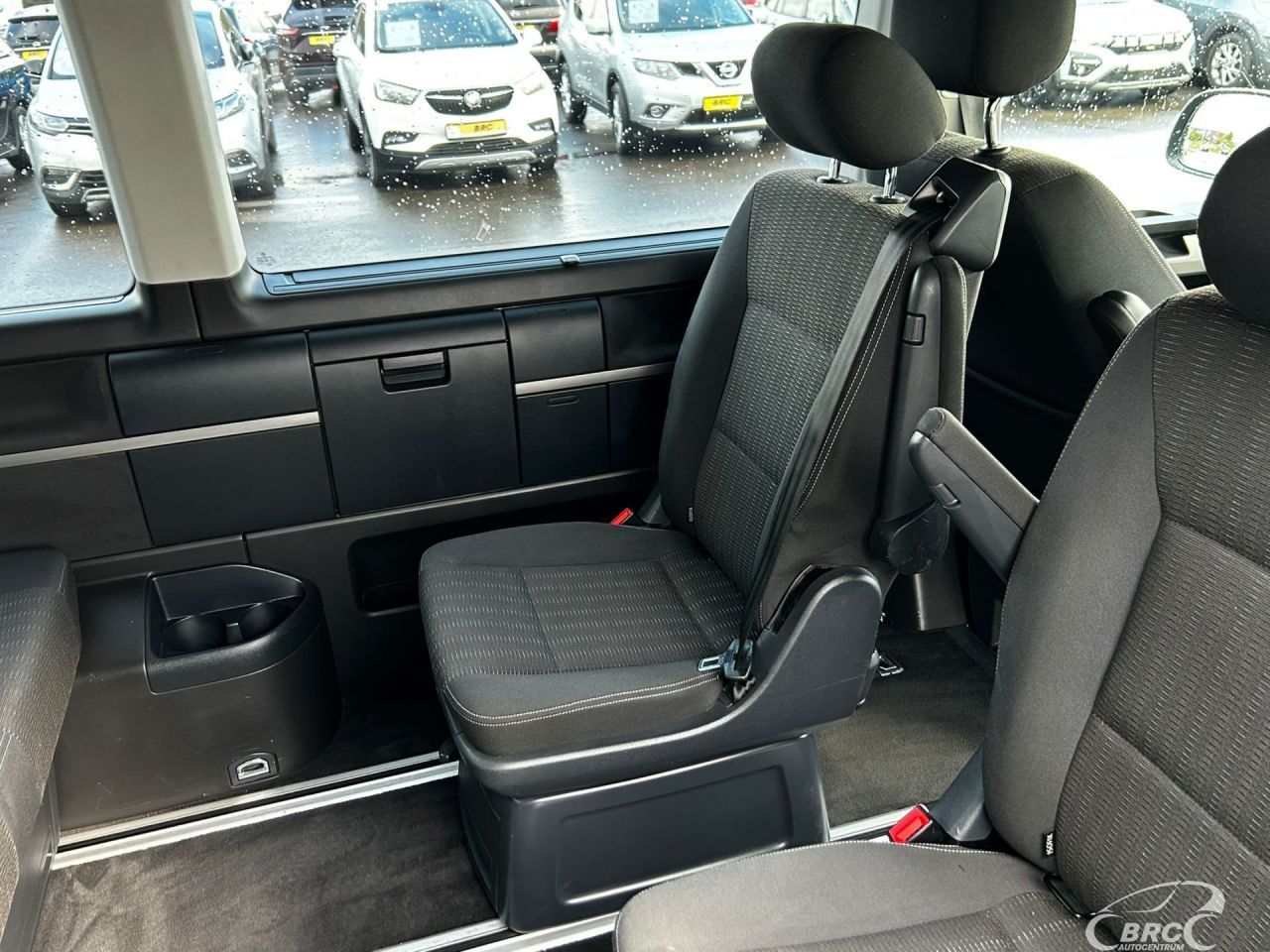 Volkswagen Multivan | 11