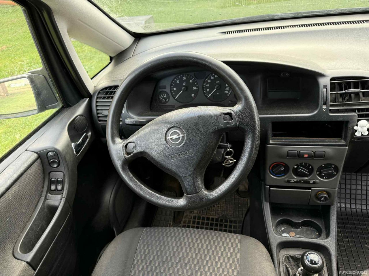 Opel Zafira | 8