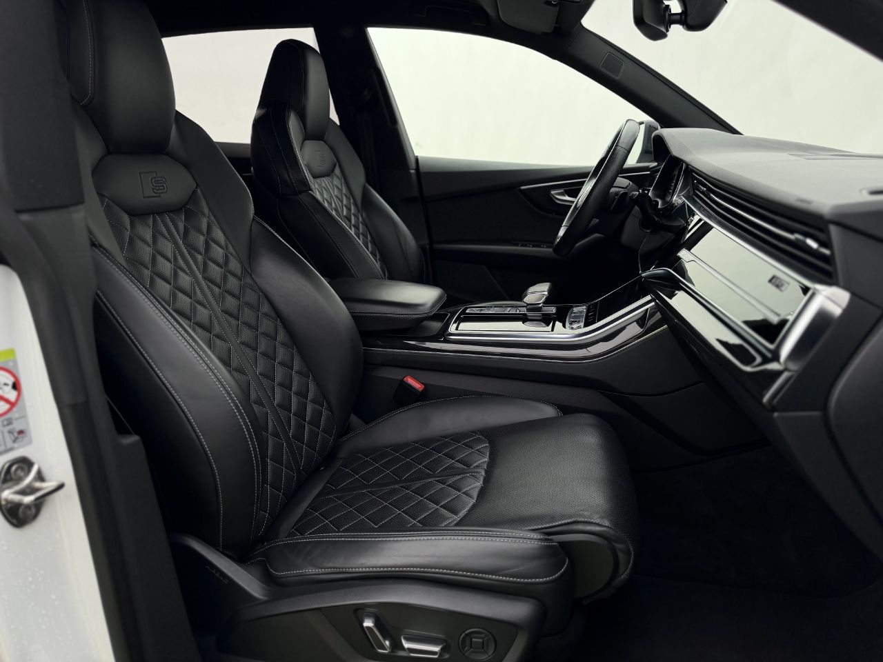 Audi Q8 | 14