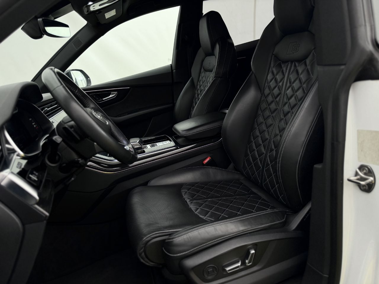 Audi Q8 | 9