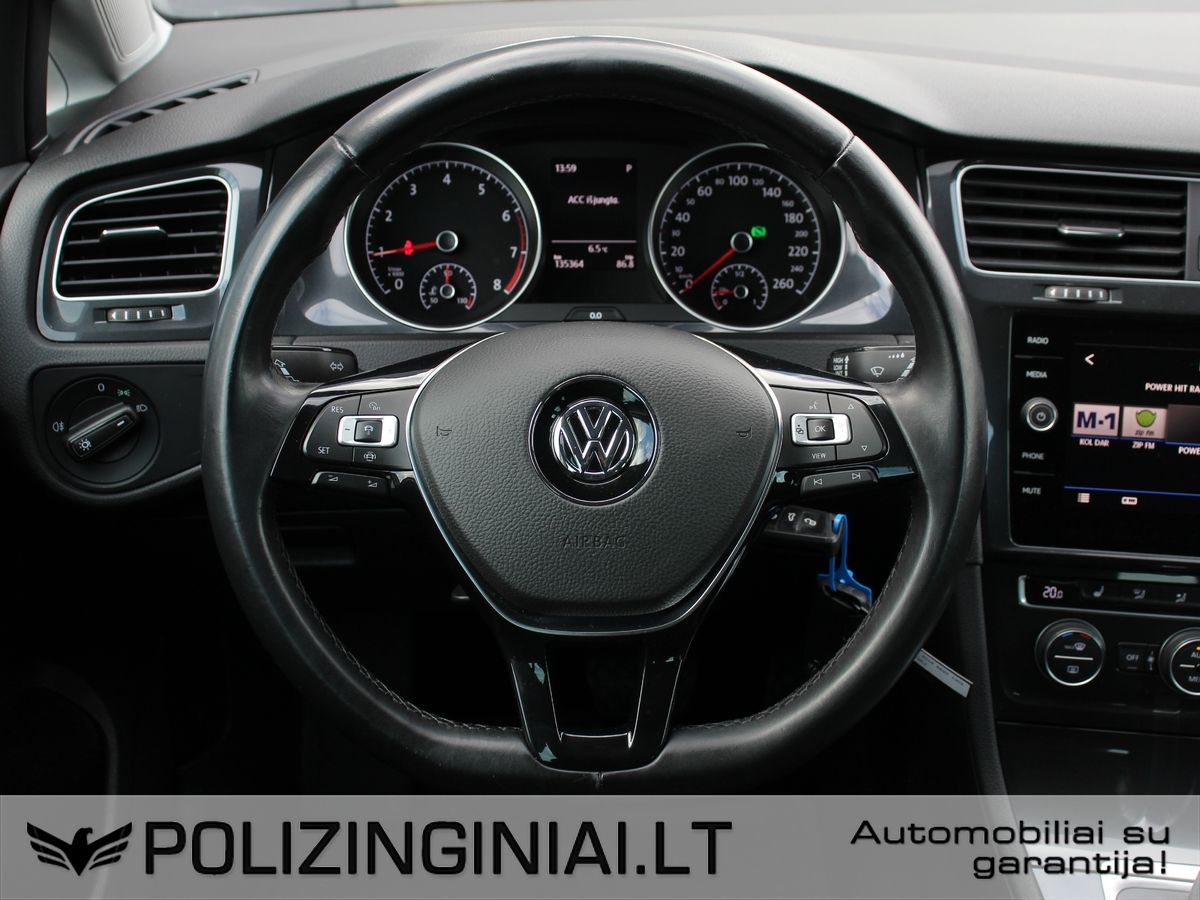 Volkswagen Golf | 4