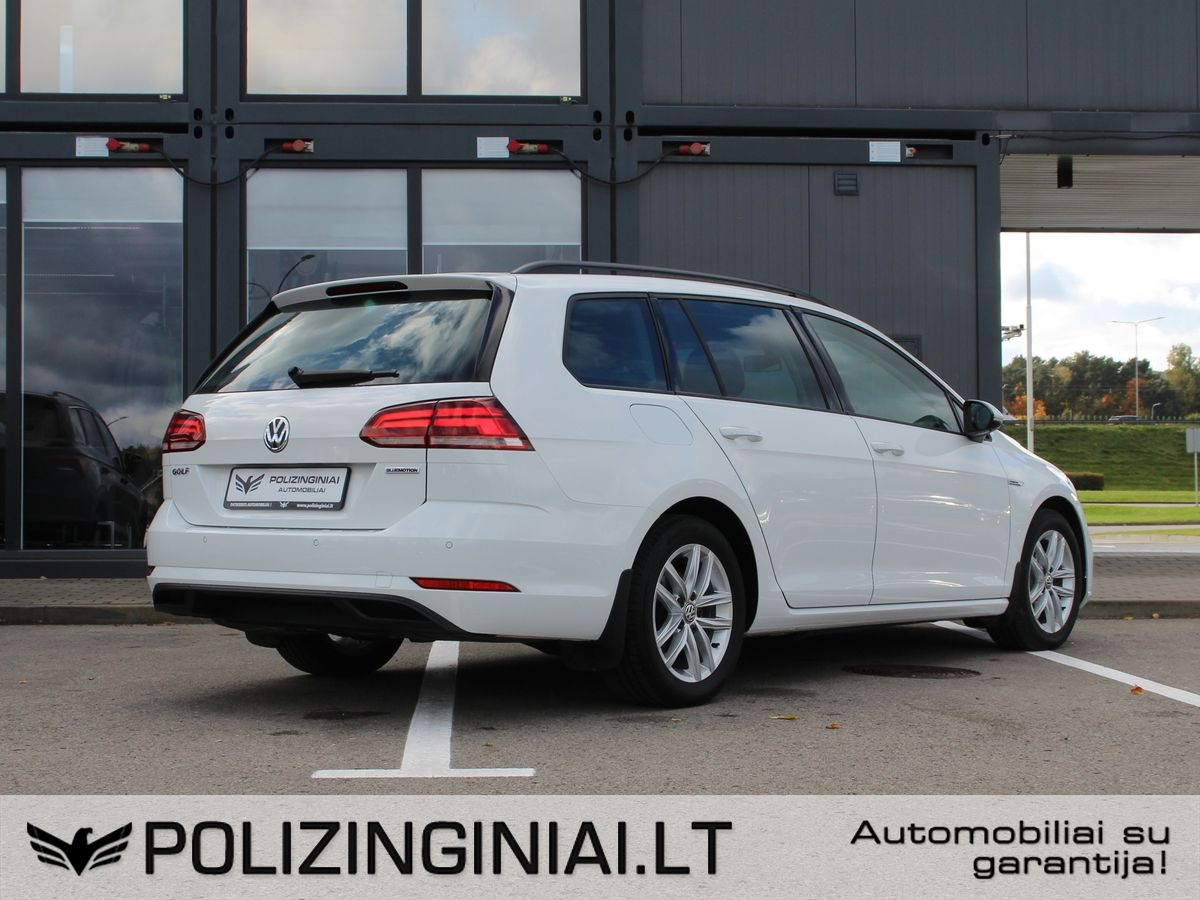 Volkswagen Golf | 2