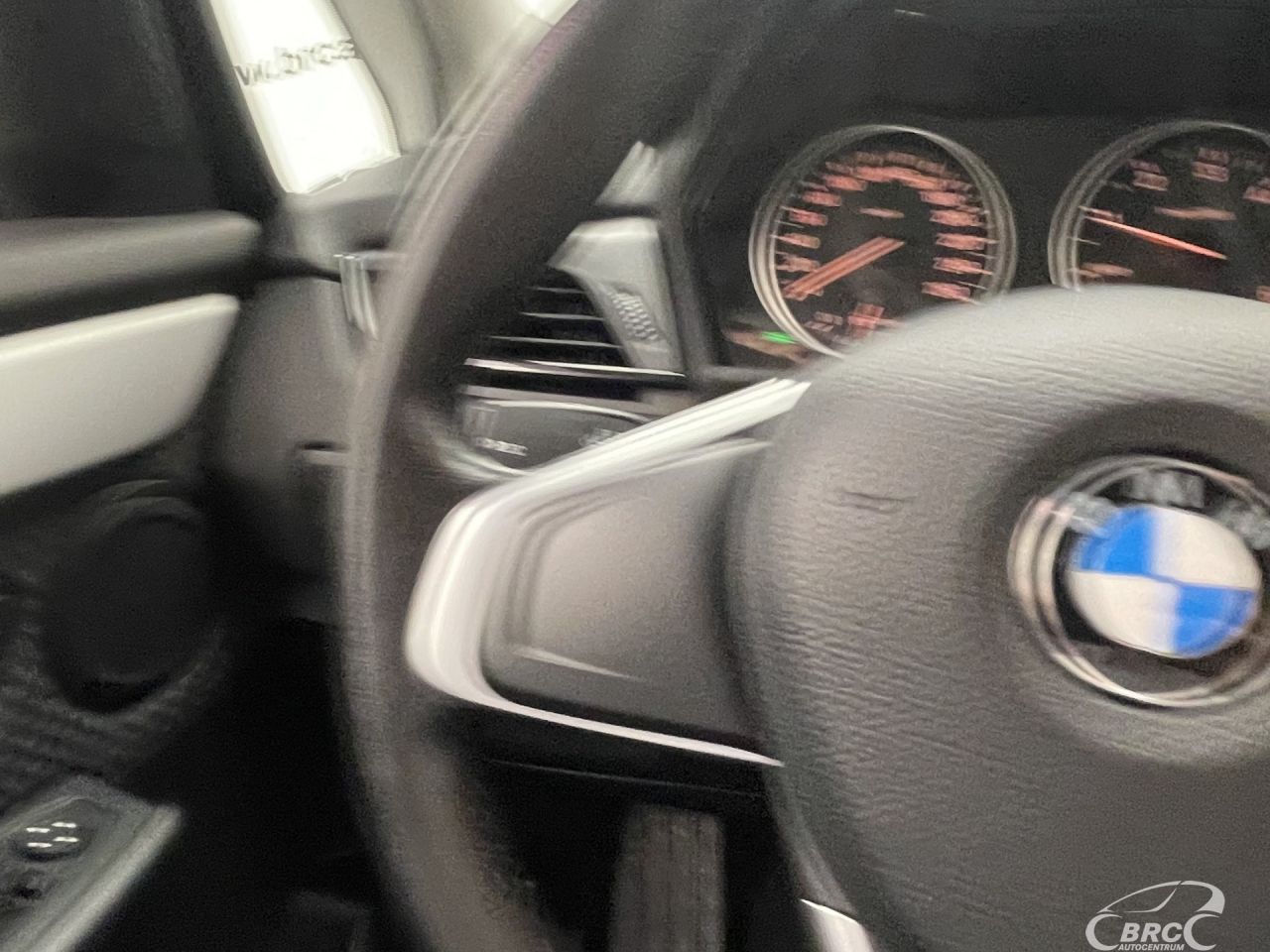 BMW 218 | 28
