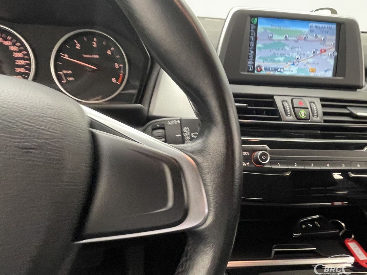 BMW 218 | 27