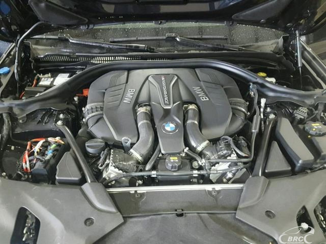 BMW M550 | 45