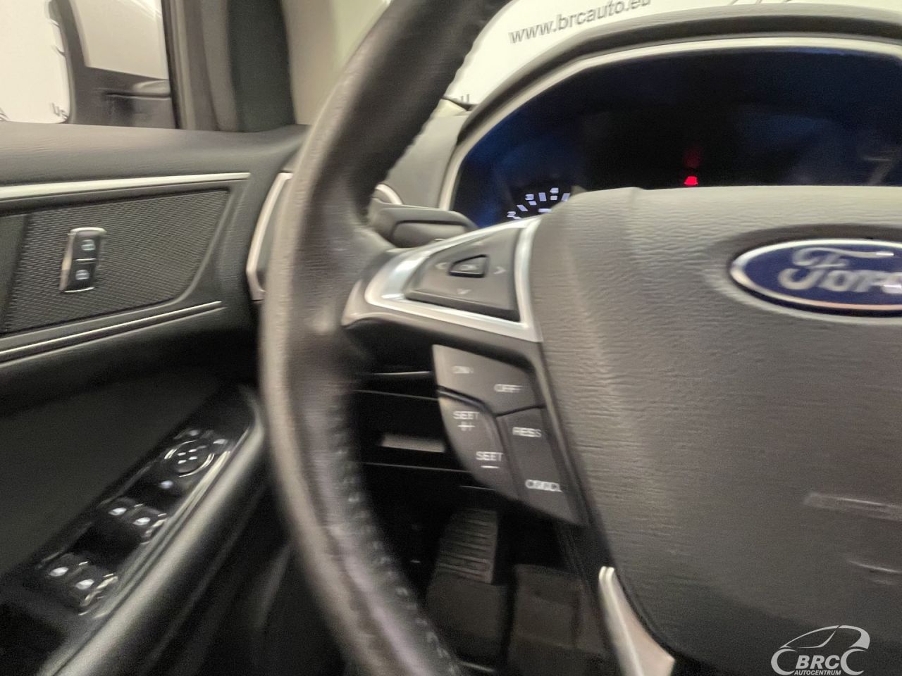 Ford Edge | 28