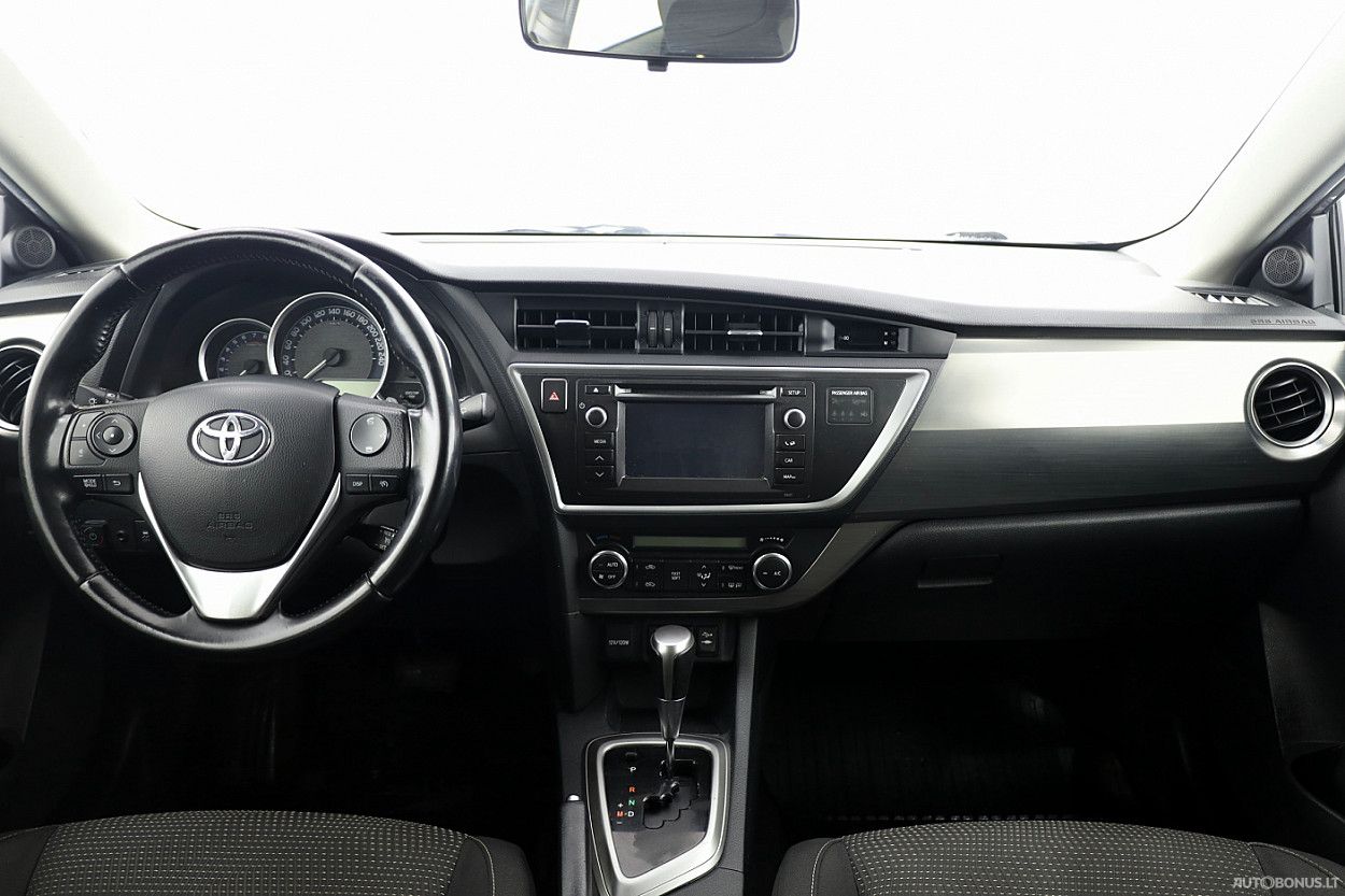 Toyota Auris | 4