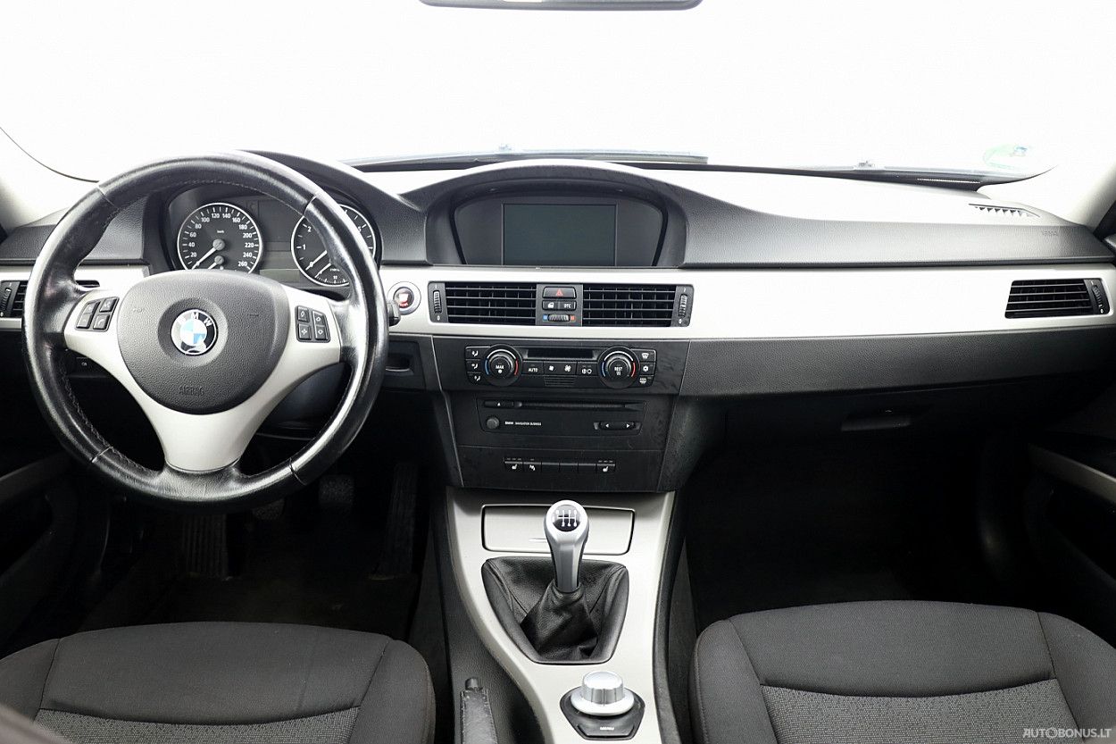 BMW 320 | 4