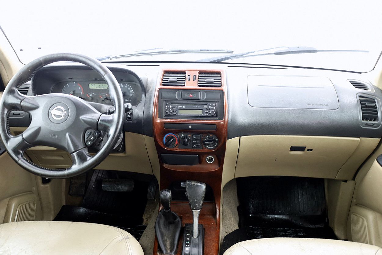 Nissan Terrano | 4