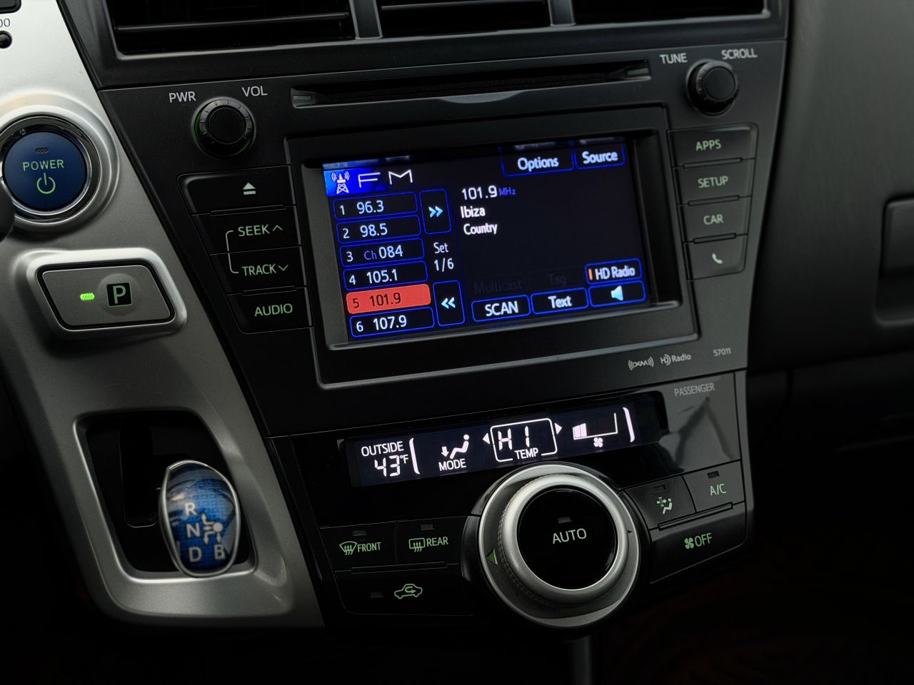 Toyota Prius | 18