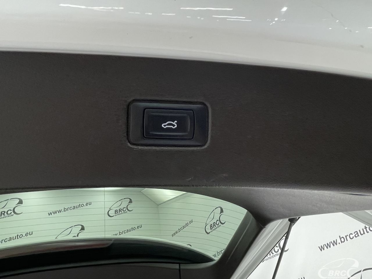Audi Q7 | 43