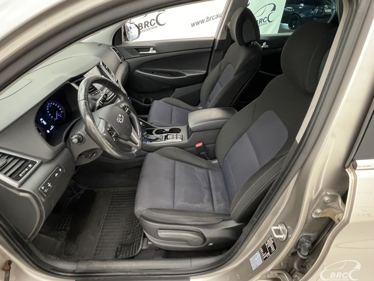 Hyundai Tucson | 21