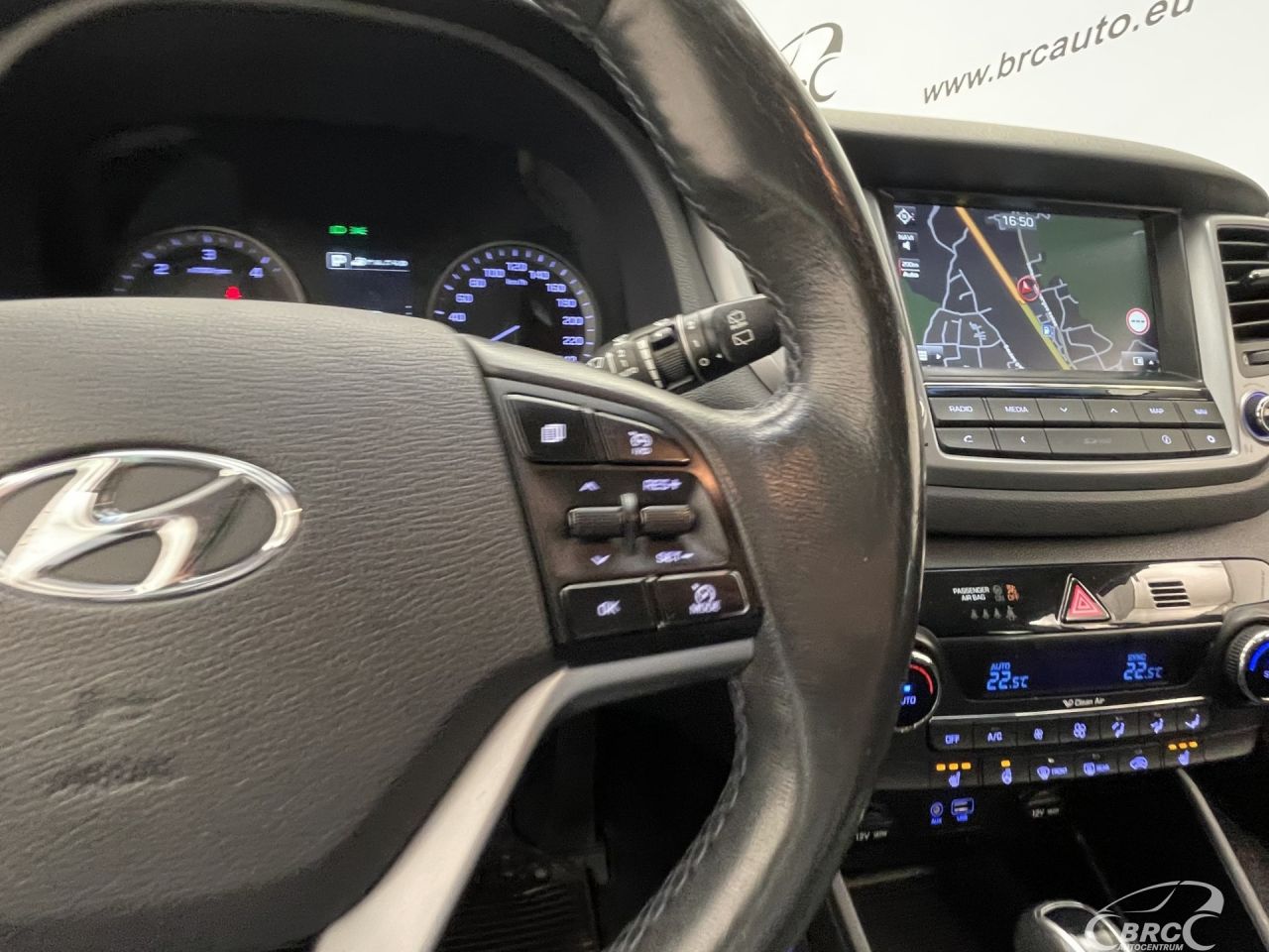 Hyundai Tucson | 30