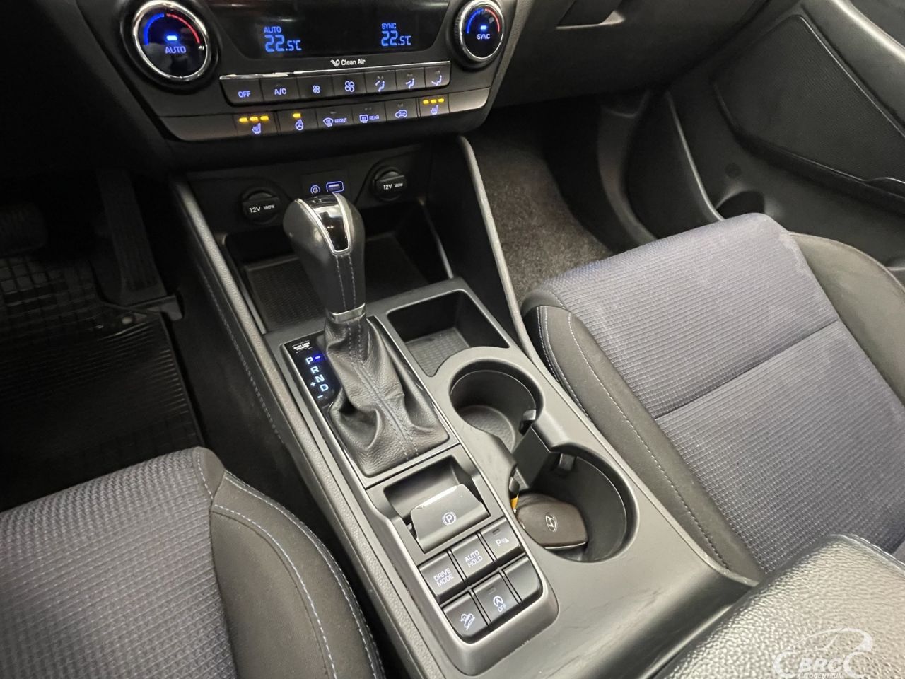 Hyundai Tucson | 27