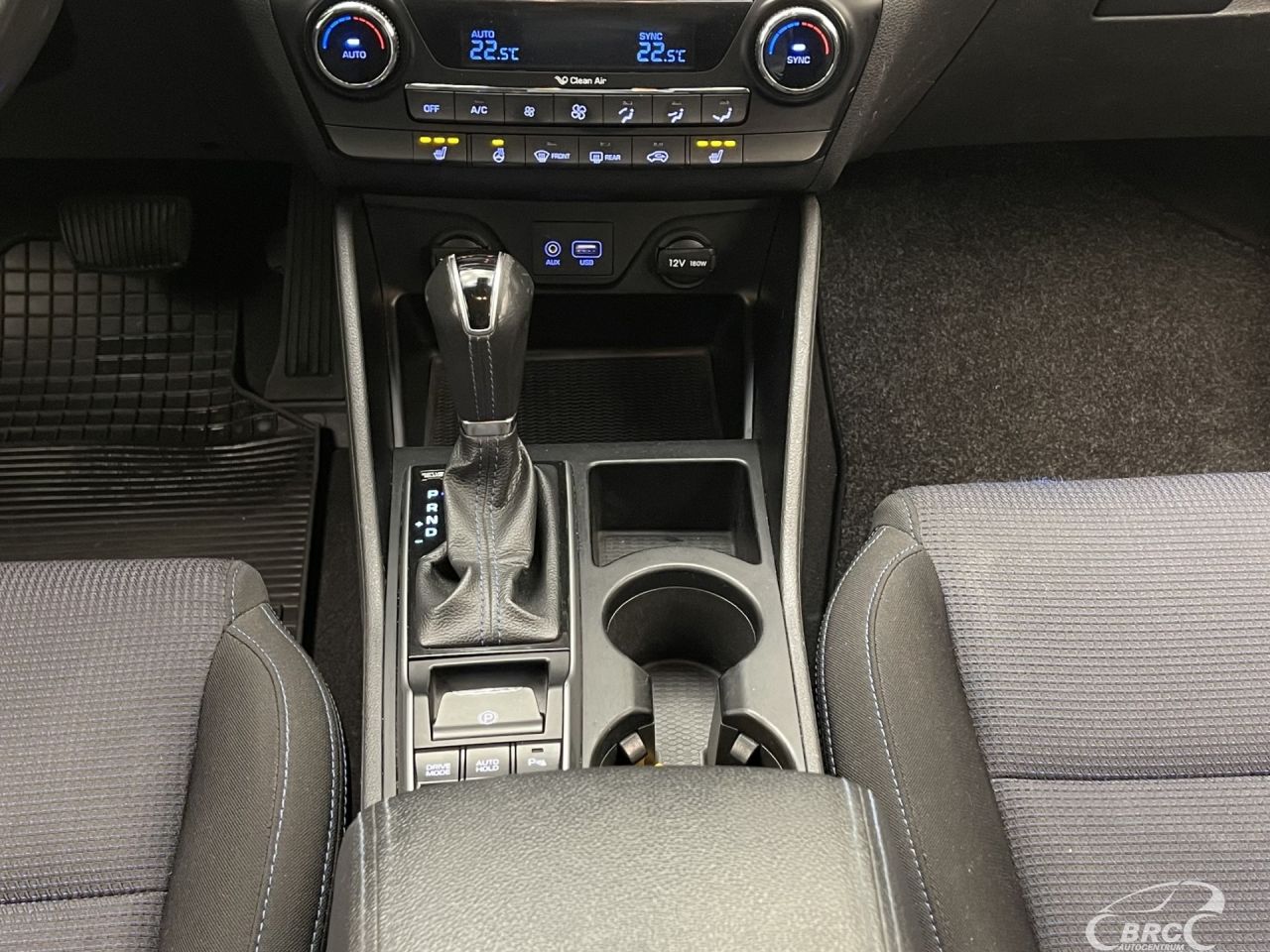 Hyundai Tucson | 18