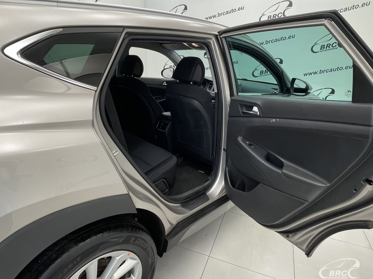 Hyundai Tucson | 12