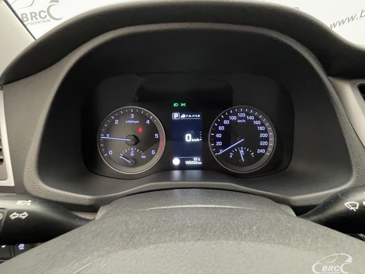 Hyundai Tucson | 32
