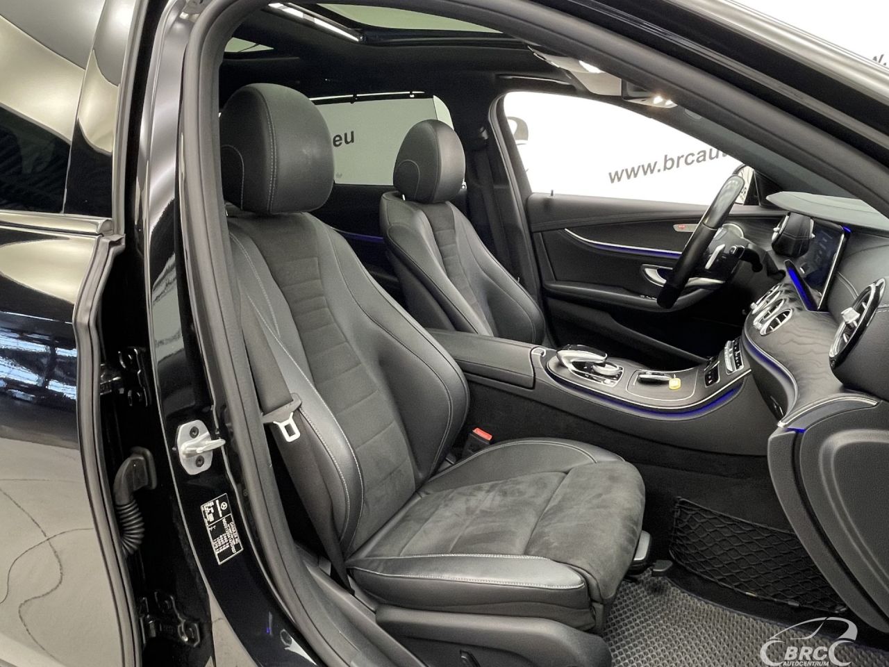 Mercedes-Benz E220 | 6