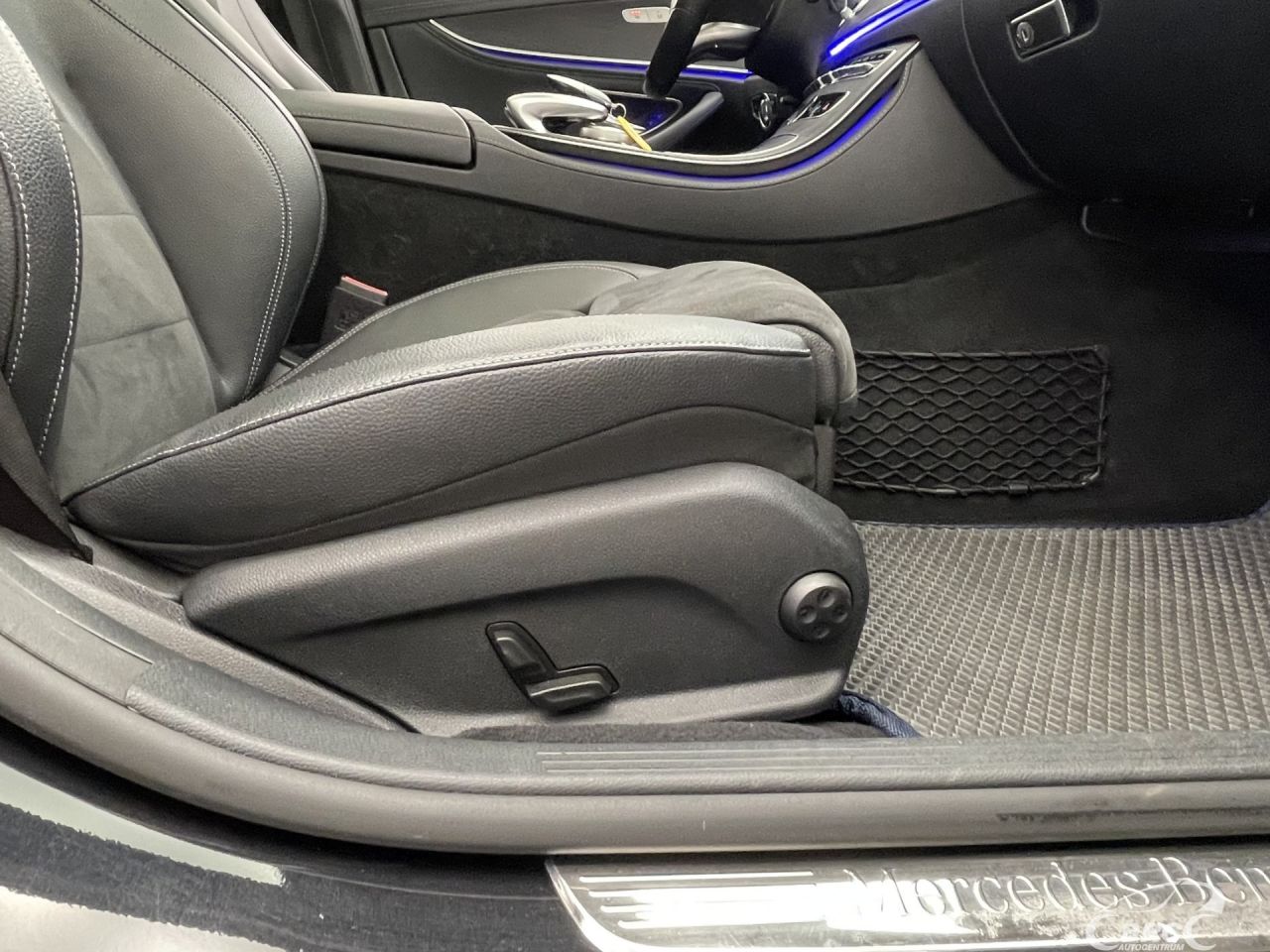Mercedes-Benz E220 | 5