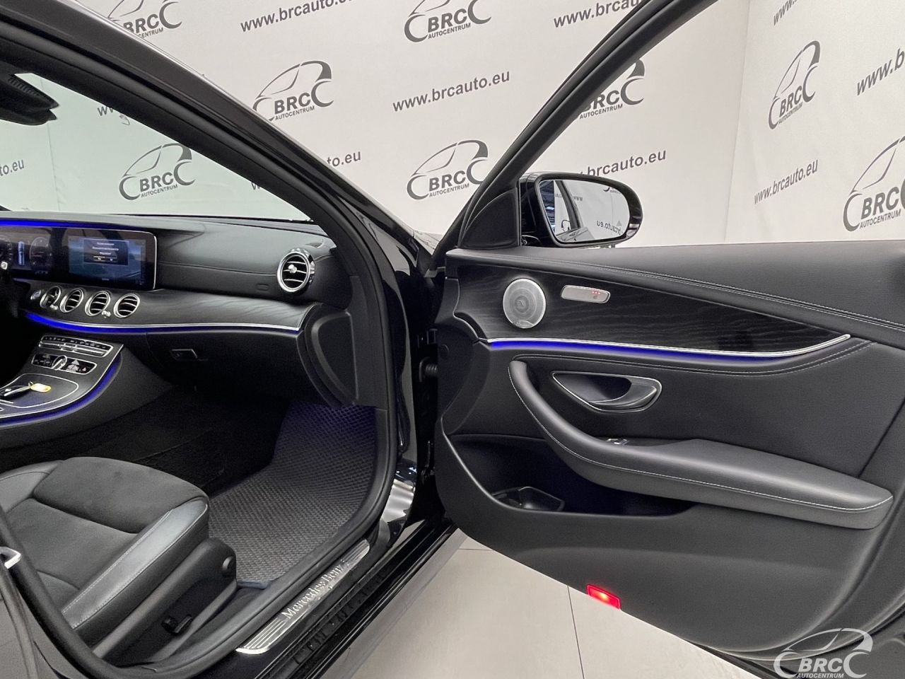 Mercedes-Benz E220 | 7