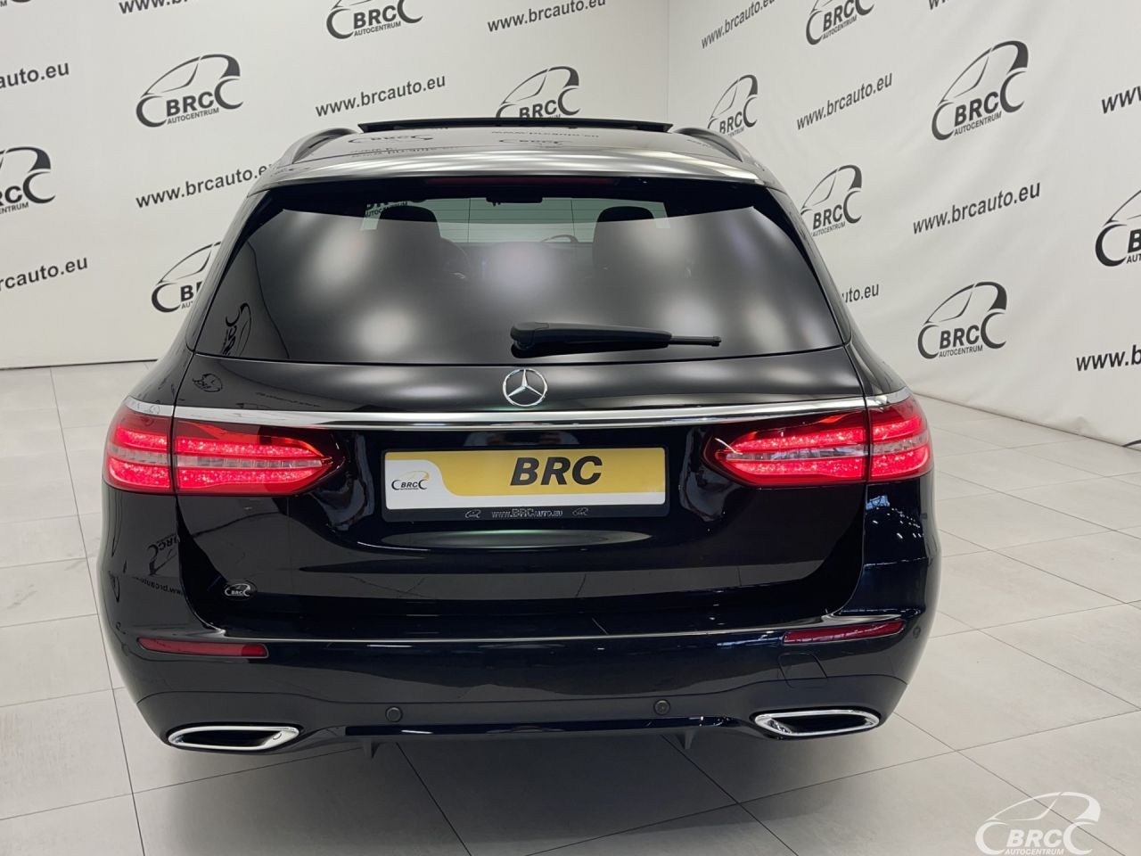 Mercedes-Benz E220 | 55