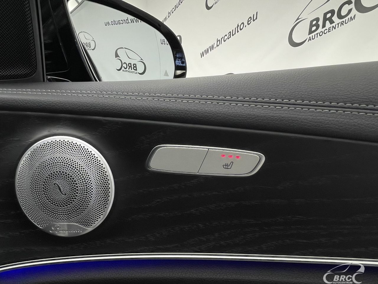Mercedes-Benz E220 | 8