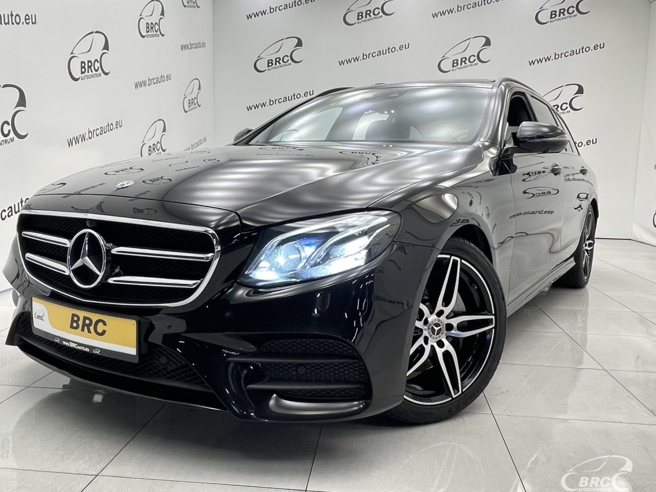 Mercedes-Benz E220 | 52