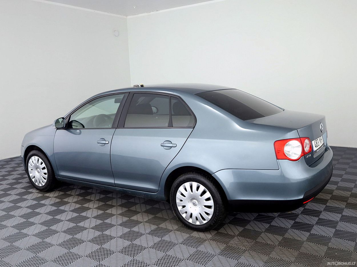 Volkswagen Jetta | 3