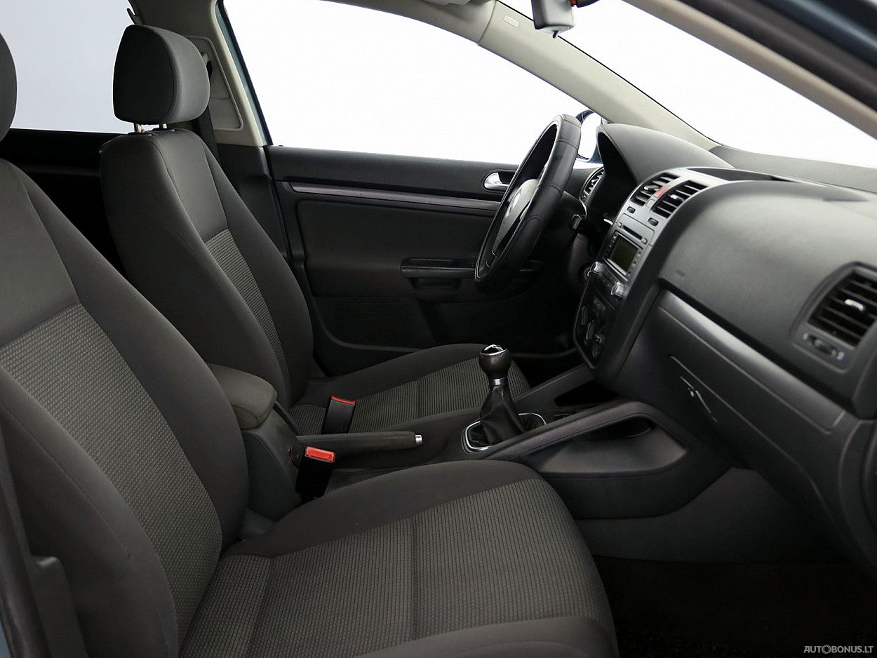 Volkswagen Jetta | 5