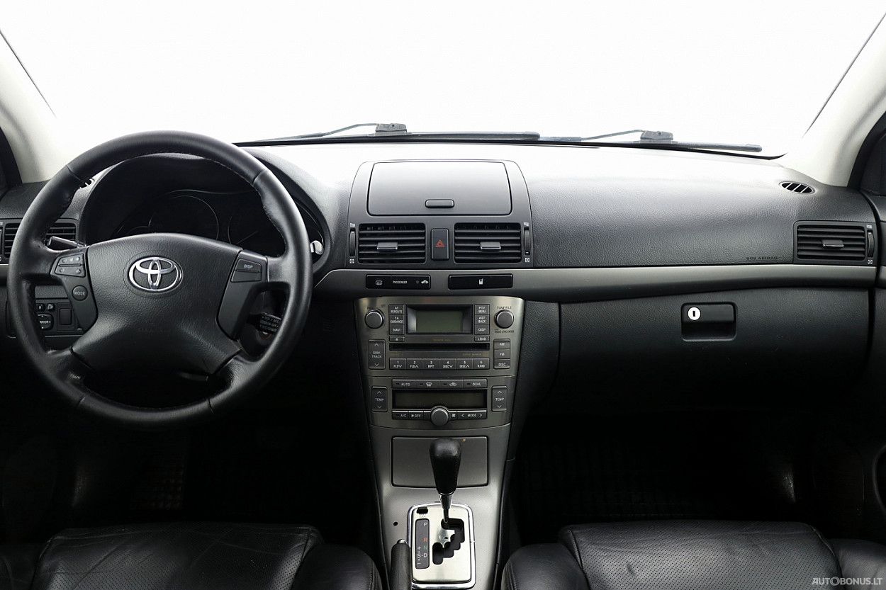 Toyota Avensis | 4