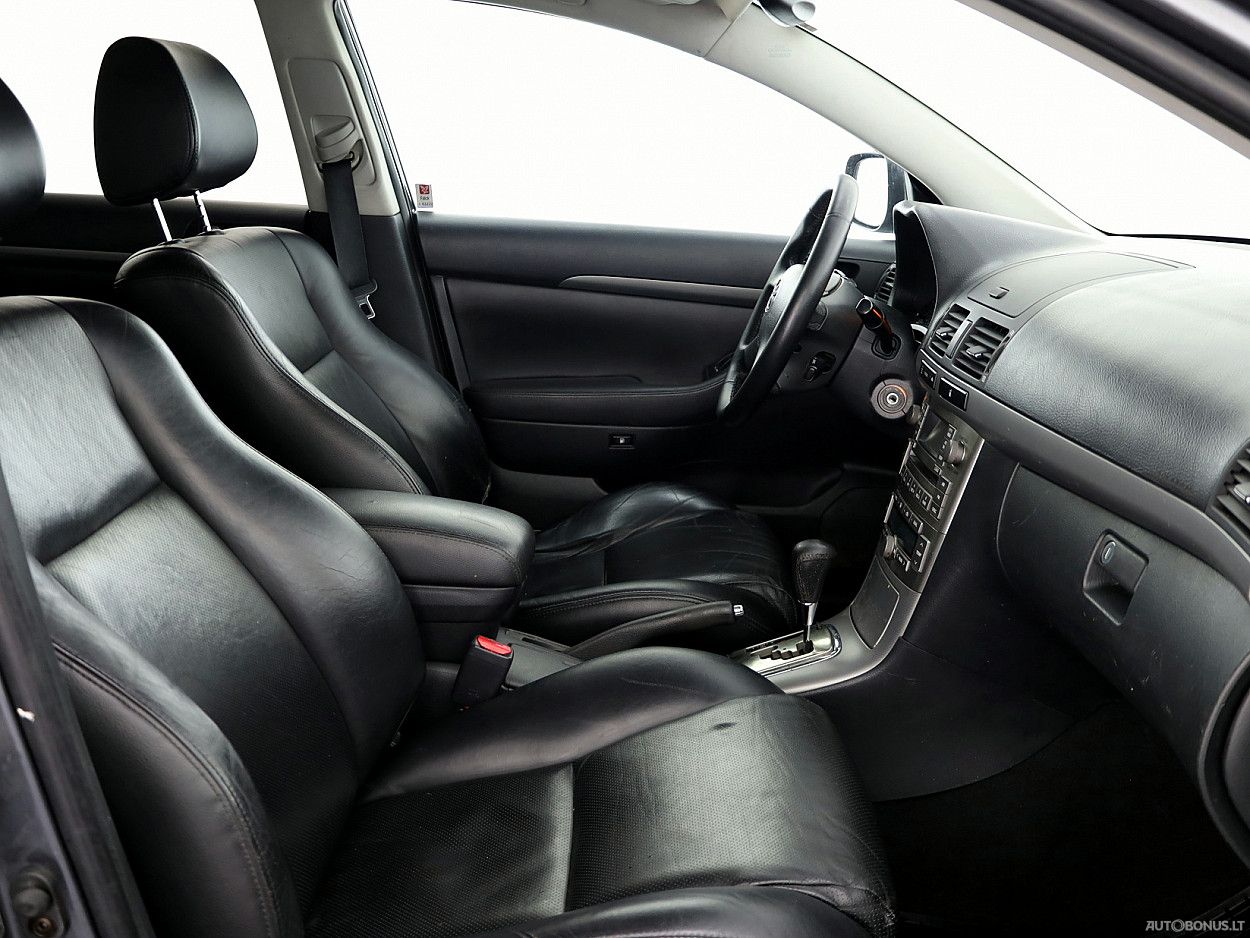 Toyota Avensis | 5