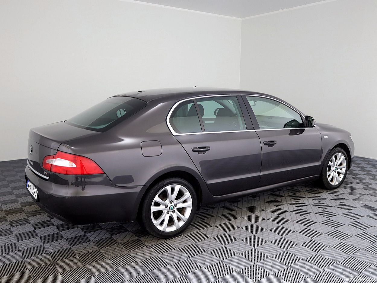 Skoda Superb | 2