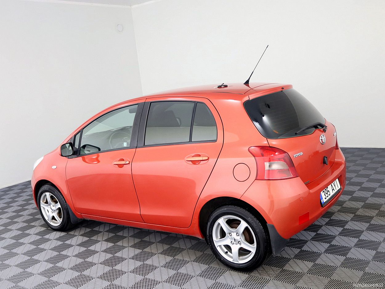 Toyota Yaris | 3