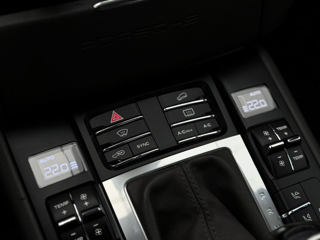 Porsche Macan | 25