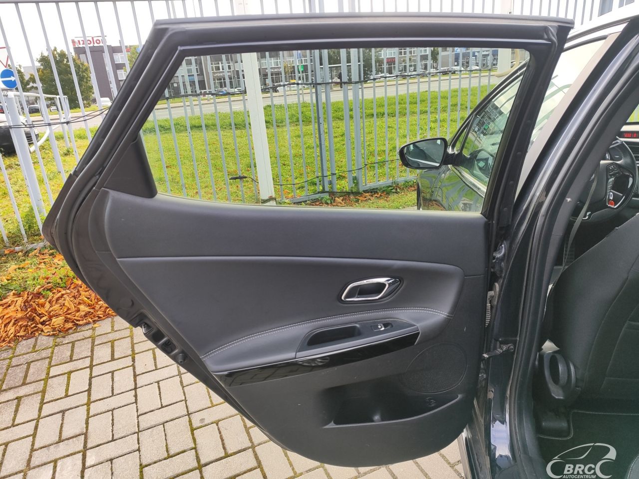 Kia Cee'd | 12