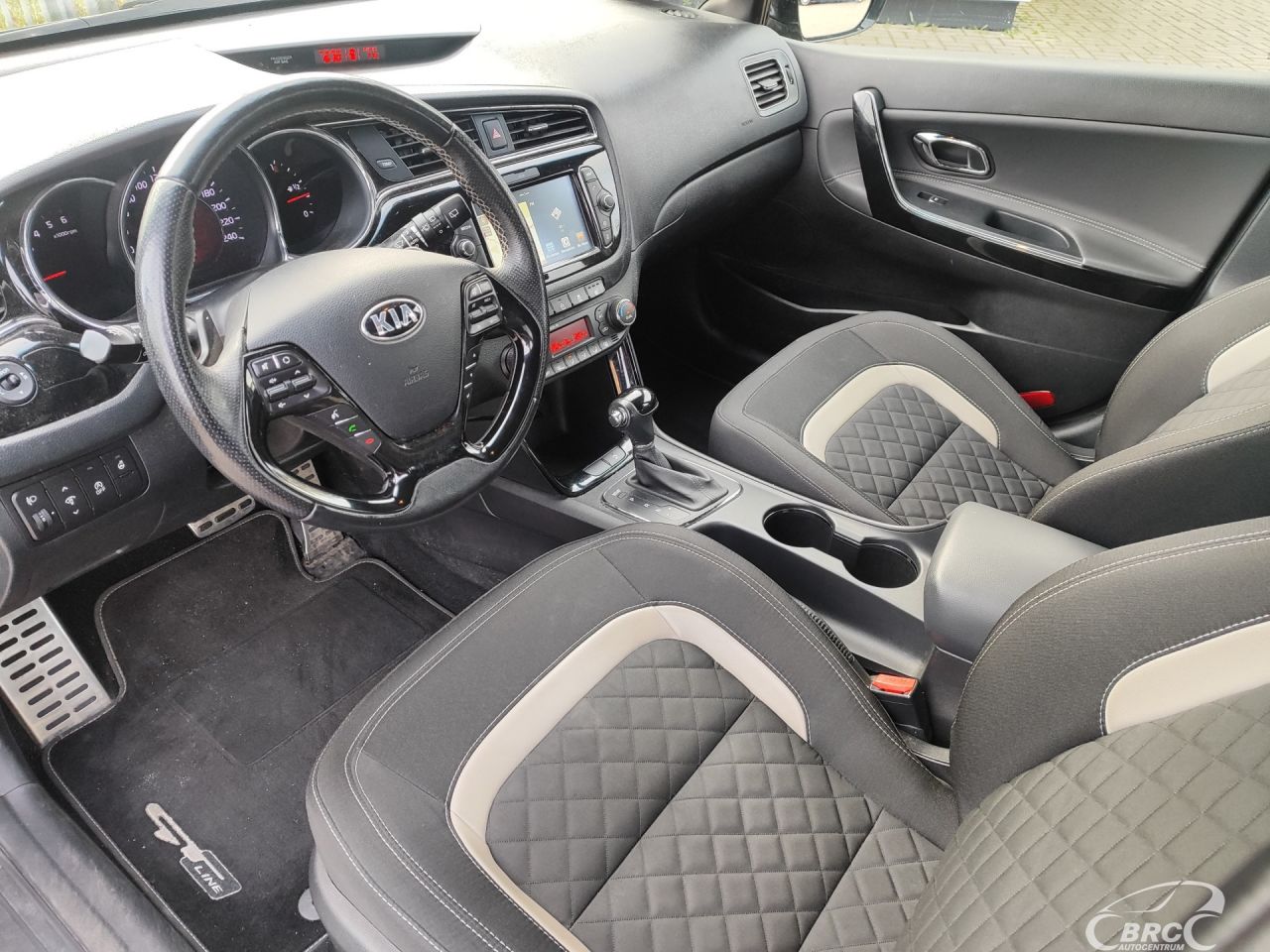 Kia Cee'd | 19