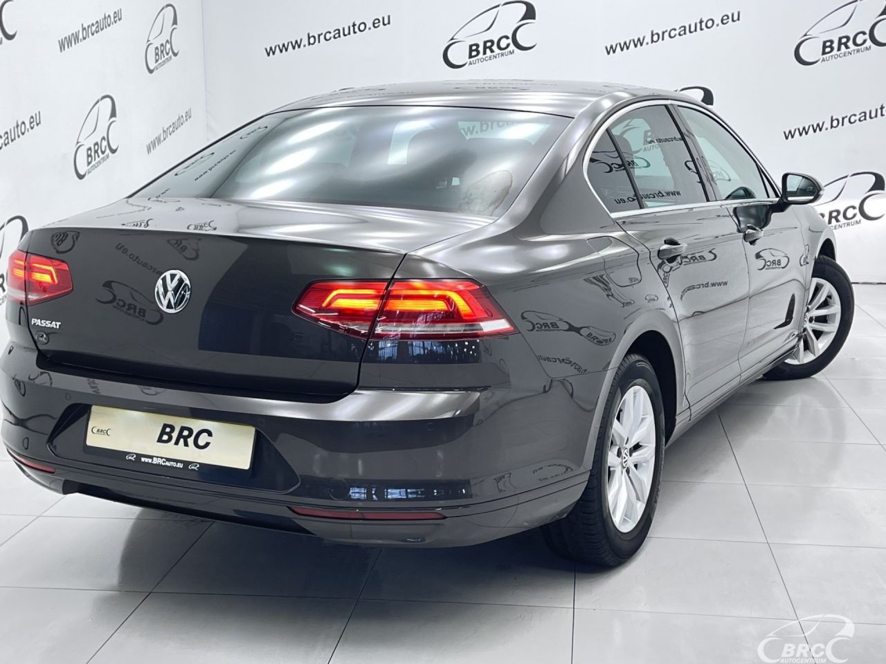 Volkswagen Passat | 54