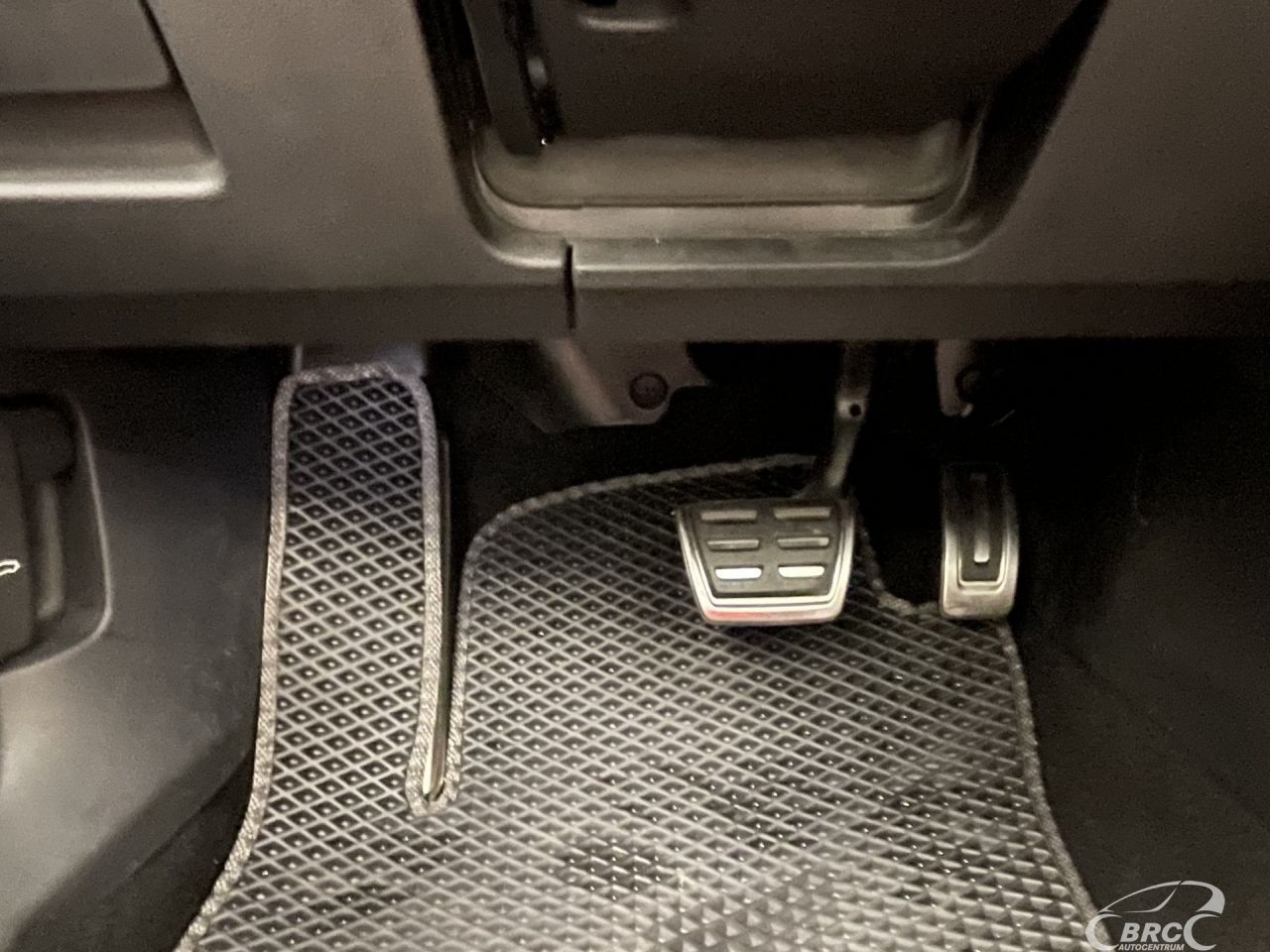 Volkswagen Passat | 32