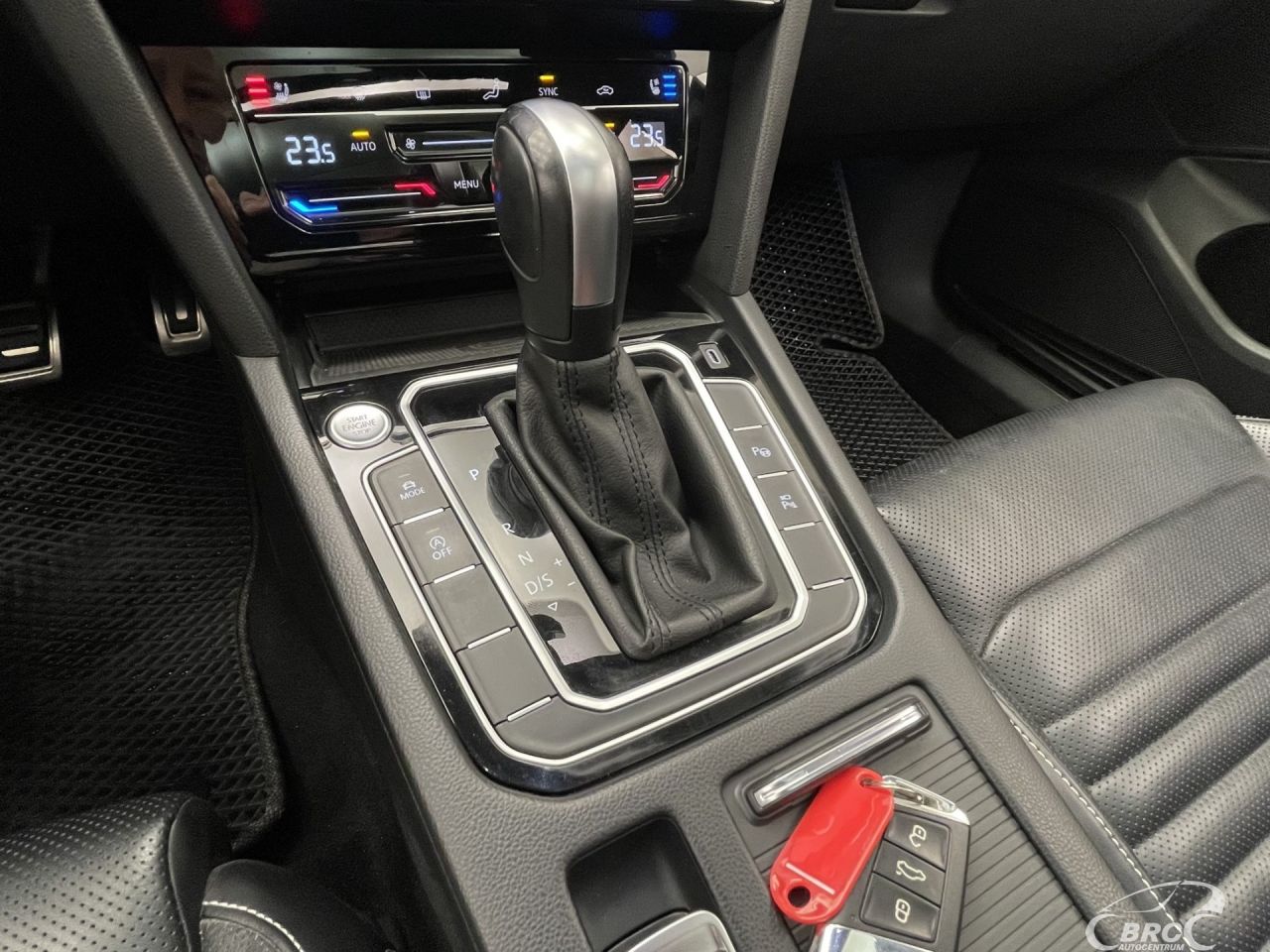 Volkswagen Passat | 26