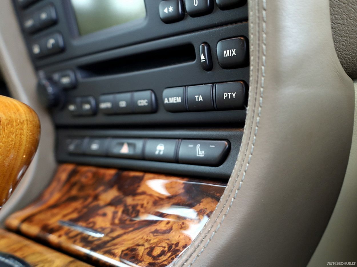 Jaguar S-Type | 8
