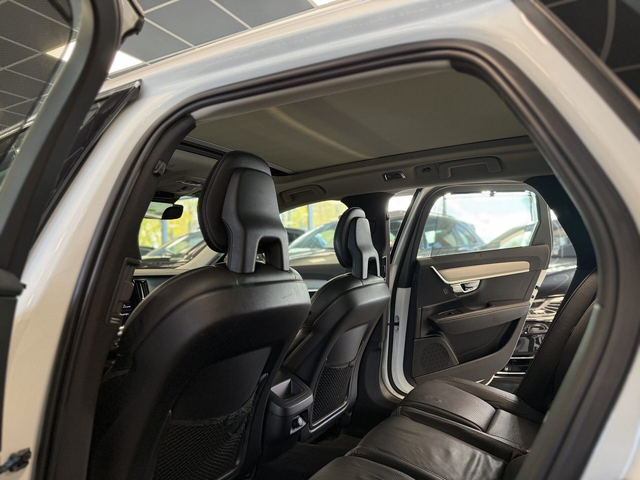 Volvo V90 | 17
